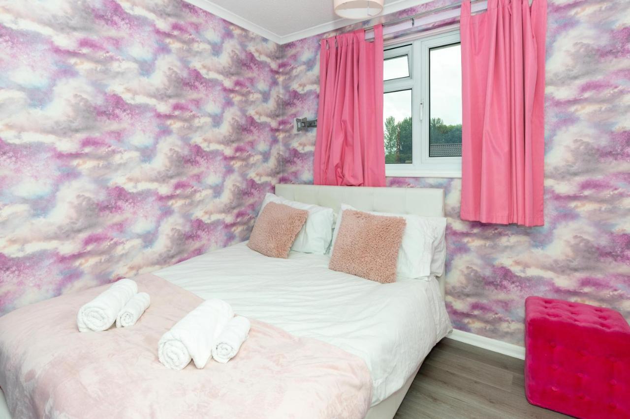 Capri 13 Sa - 3 Bedroom House Close To Loughborough University, Ev Car Facilities, Free Parking, Free Wifi - Ask For Contractor Rates! Exterior photo