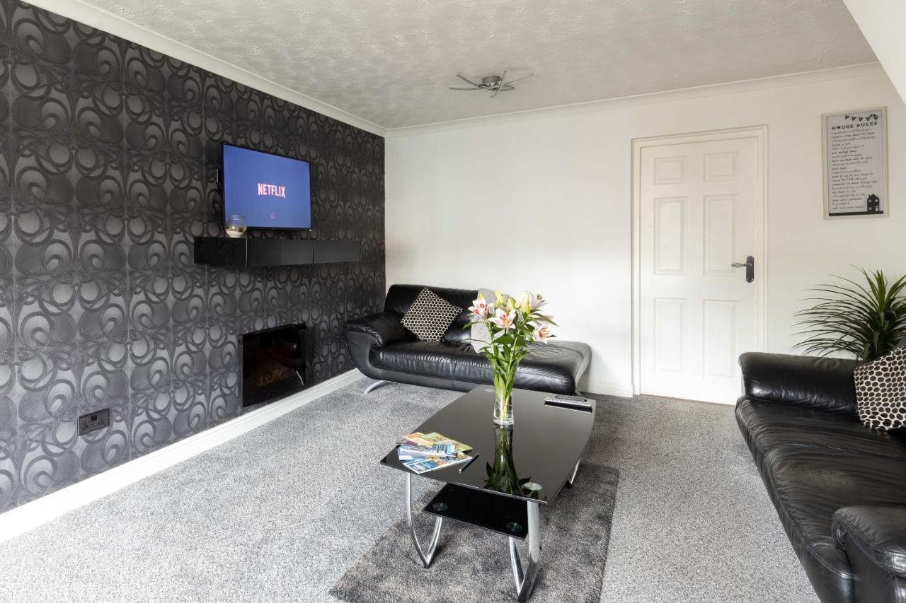 Capri 13 Sa - 3 Bedroom House Close To Loughborough University, Ev Car Facilities, Free Parking, Free Wifi - Ask For Contractor Rates! Exterior photo