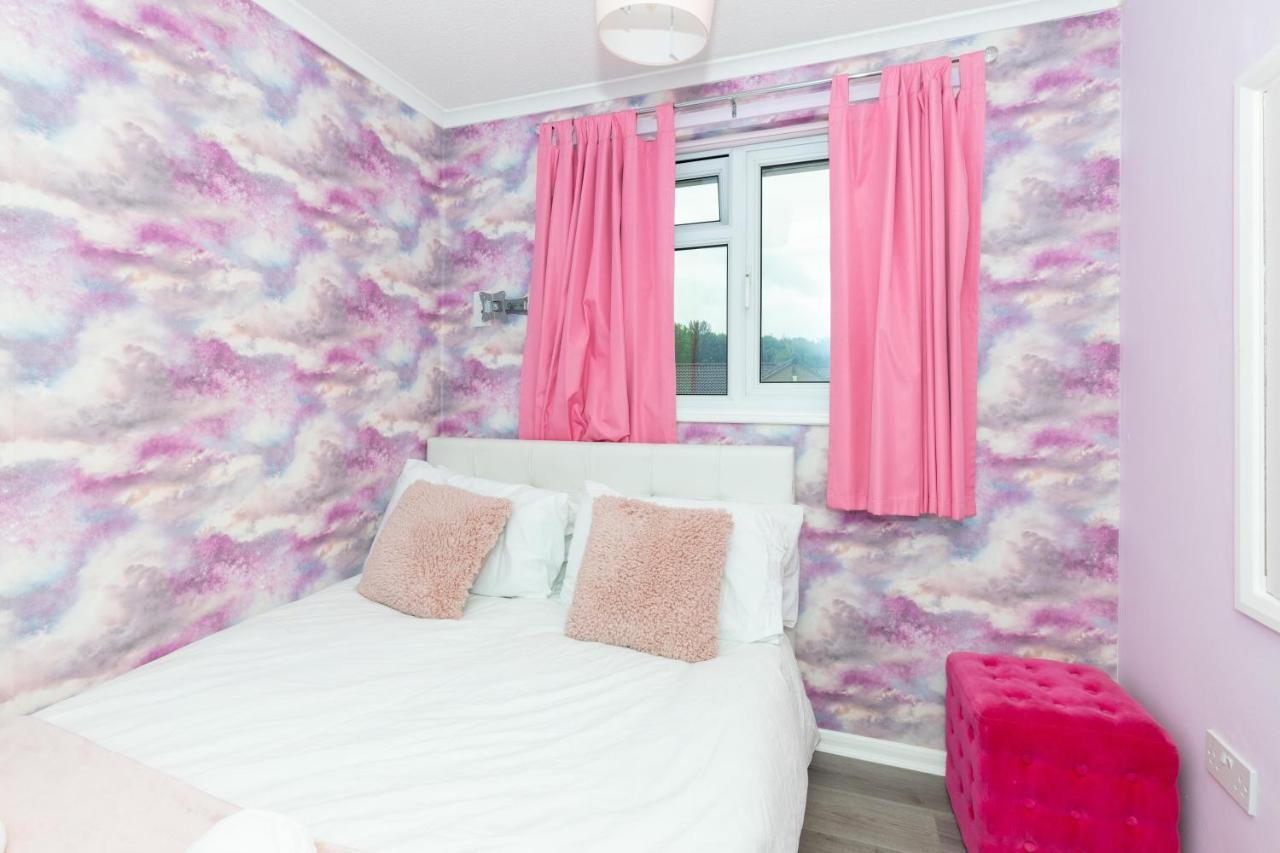 Capri 13 Sa - 3 Bedroom House Close To Loughborough University, Ev Car Facilities, Free Parking, Free Wifi - Ask For Contractor Rates! Exterior photo