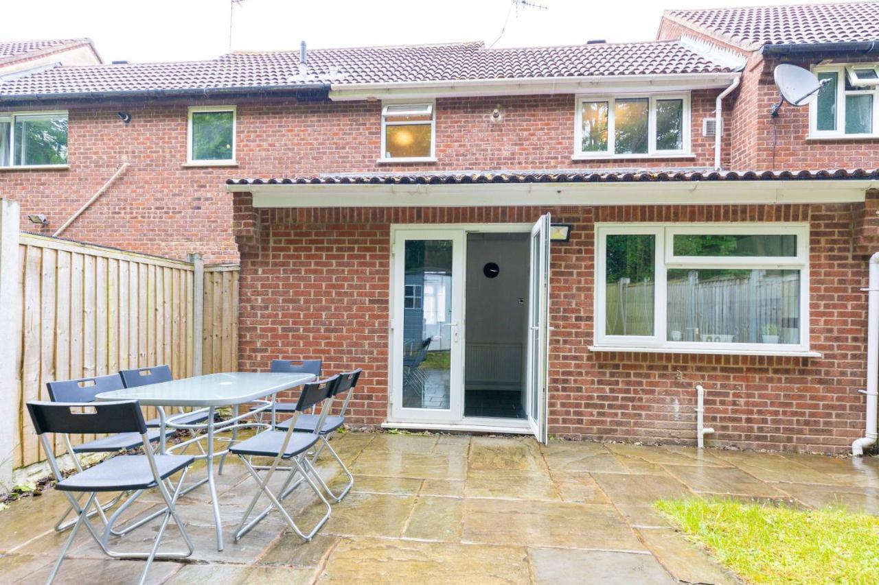 Capri 13 Sa - 3 Bedroom House Close To Loughborough University, Ev Car Facilities, Free Parking, Free Wifi - Ask For Contractor Rates! Exterior photo